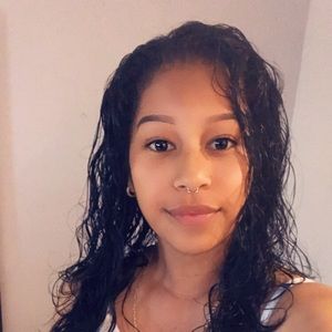 Meet your Posher, Yuridia